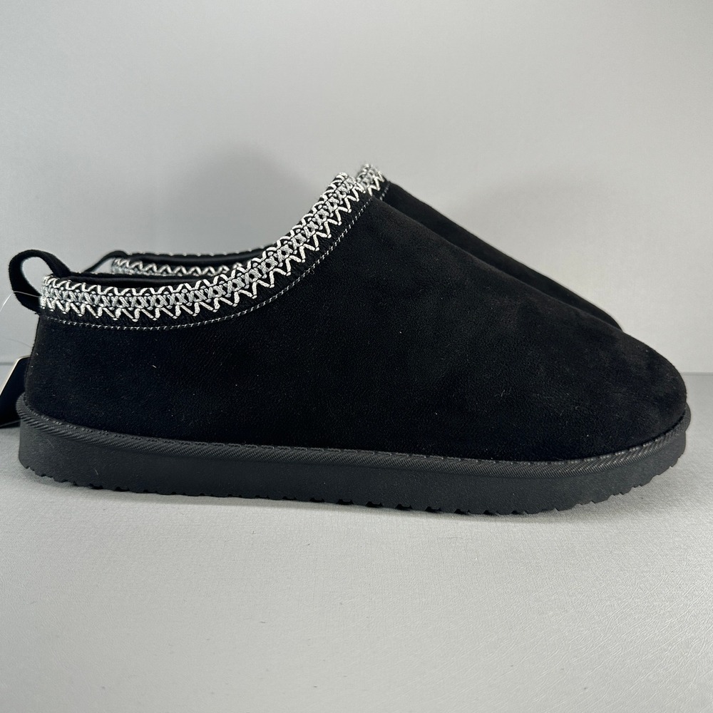 American Exchange Slippers Women's 8.5 Black Faux Suede Embroidered NEW CHAZ-M